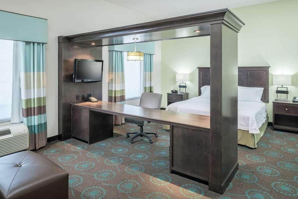 Hampton Inn & Suites Huntsville Research Park Area Habitación foto