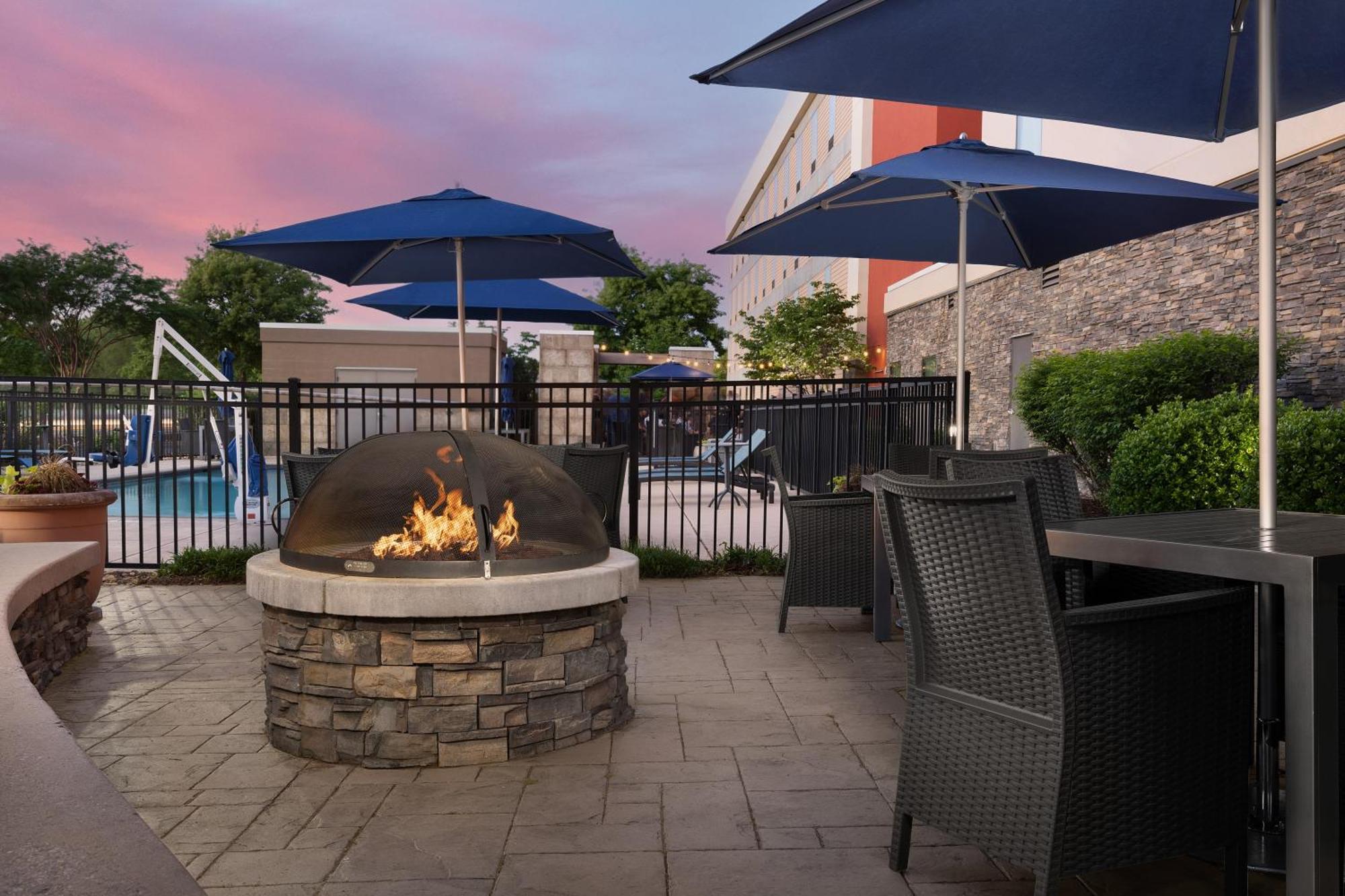 Hampton Inn & Suites Huntsville Research Park Area Exterior foto